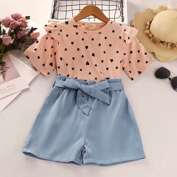 Girls Heart Print Ruffle Pink Tee & Belted Shorts - Picture 1 of 4